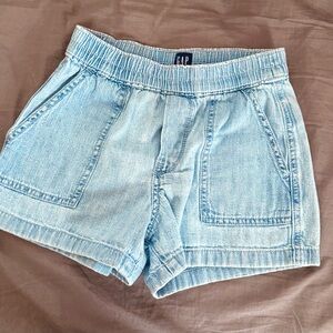GAP KIDS Girls Sky Blue Pull-On Jean Shorts, Size S (6-7)
